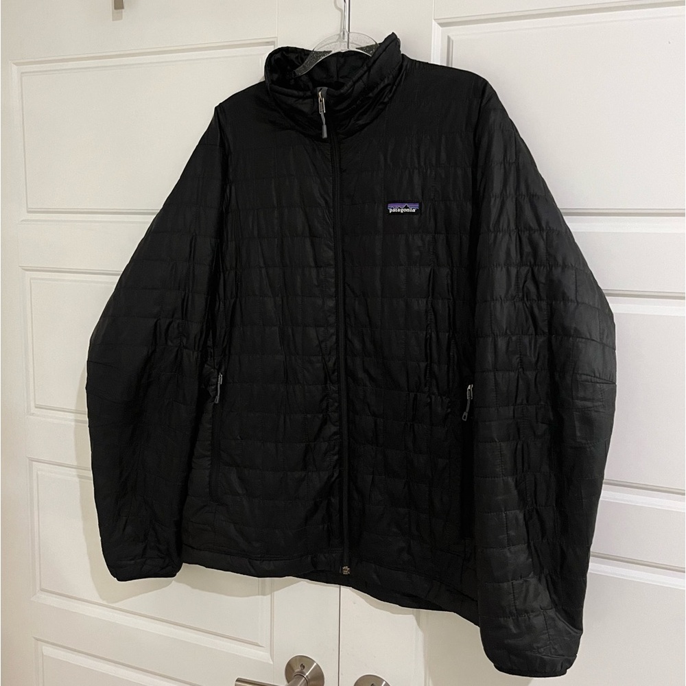 Patagonia Men's Quilted Black Puffer Jacket